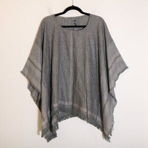 Kuhl Woven Poncho Womens Small Gray Fringe Lightweight Neutral Classic Slouchy